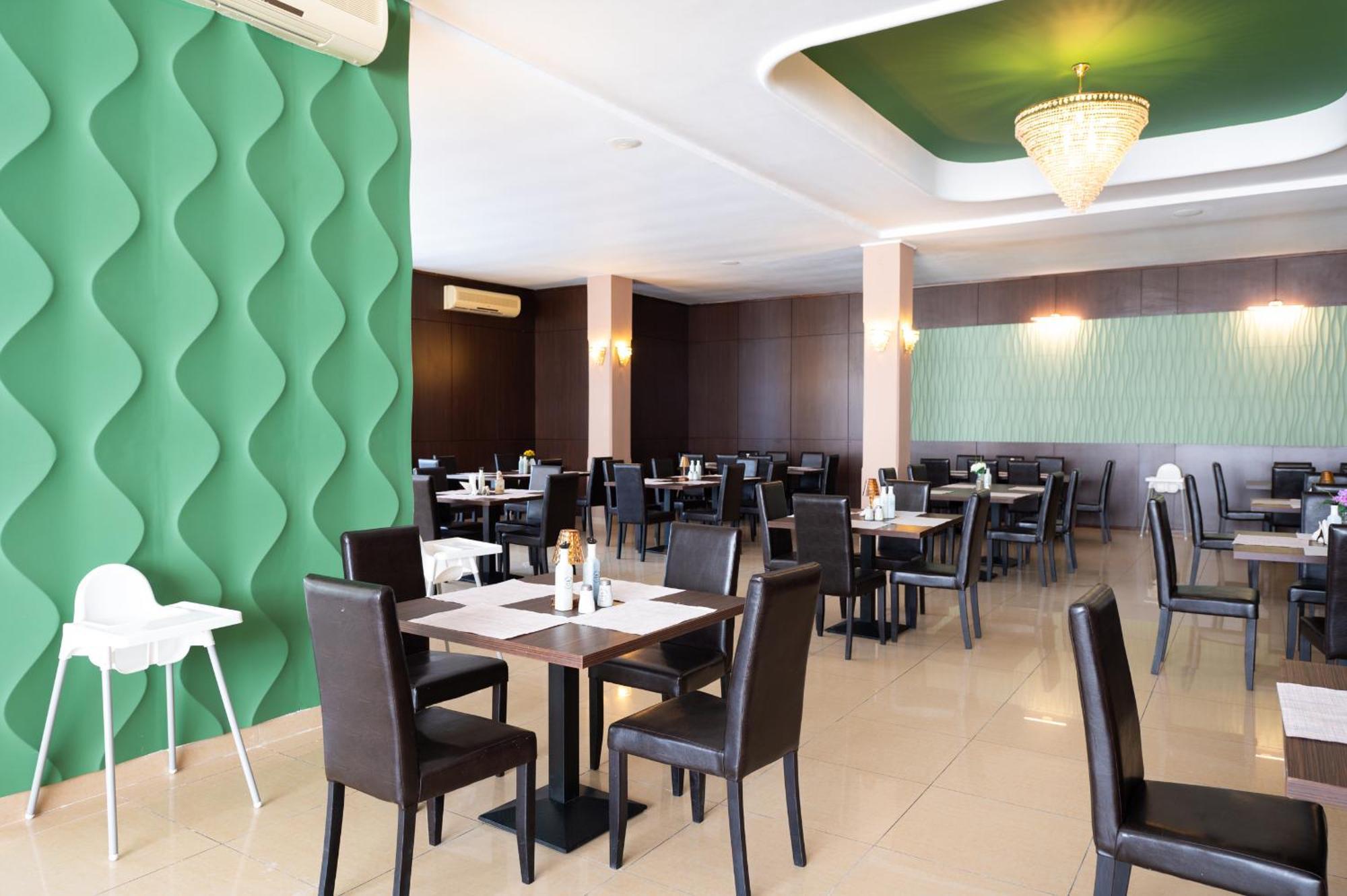 Hotel Ambasador مامايا المظهر الخارجي الصورة